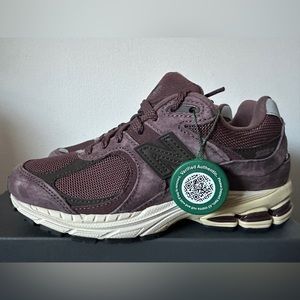 New Balance 2002R - Dark Grape